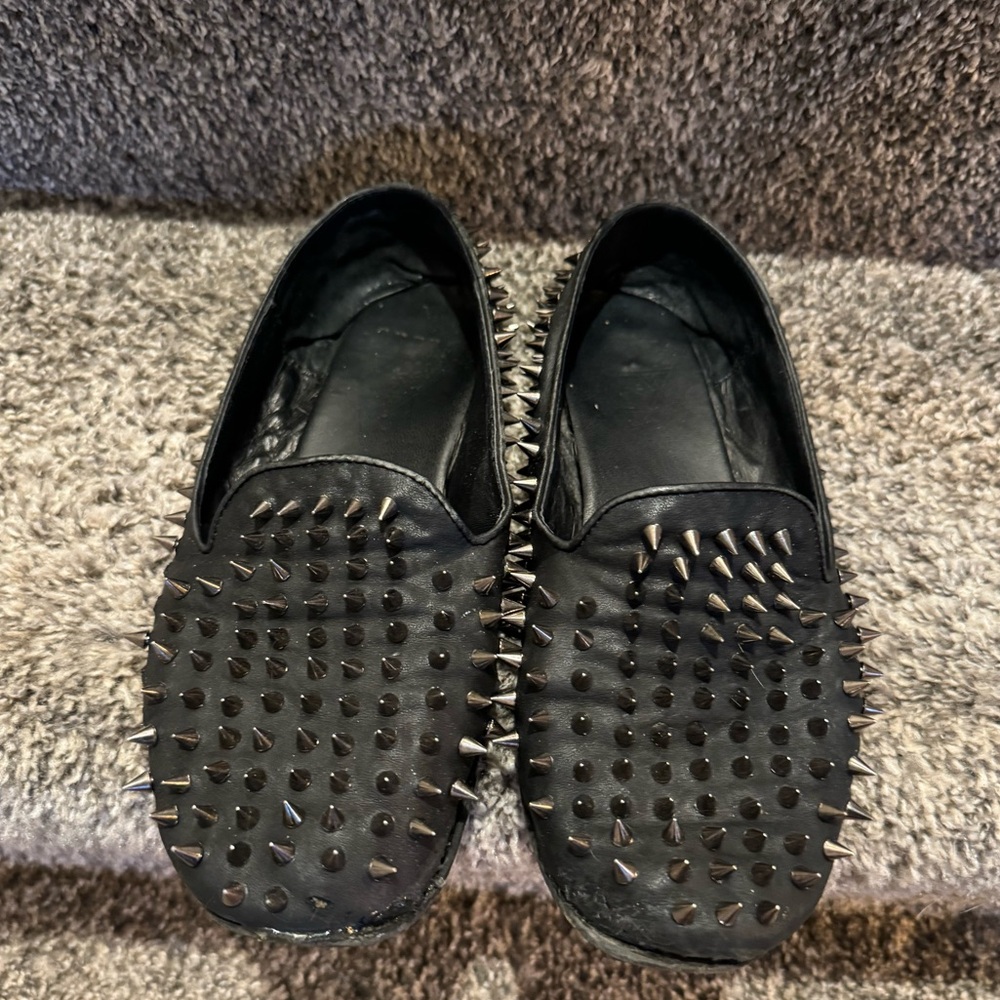 UNIF original Hellraiser flats